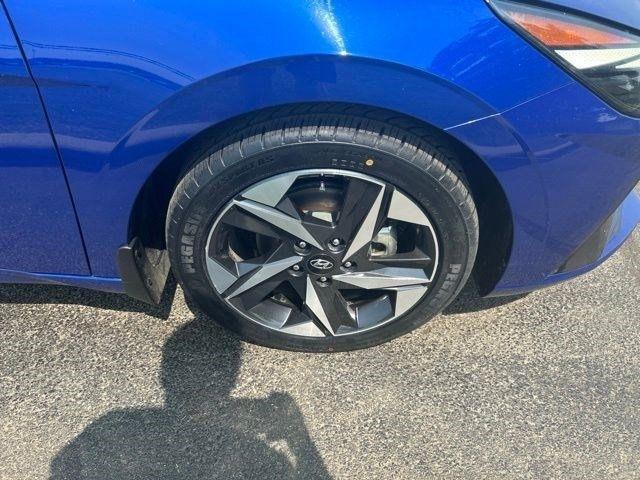 Hyundai Elantra Limited 2023