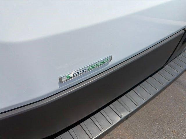 Ford Transit XLT 2023