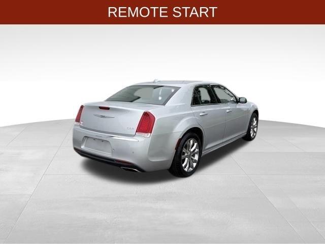 Chrysler 300 Touring AWD 2021