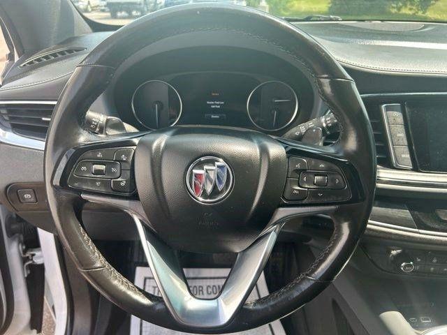 Buick Enclave  2022