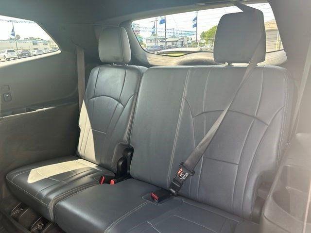 Buick Enclave  2022