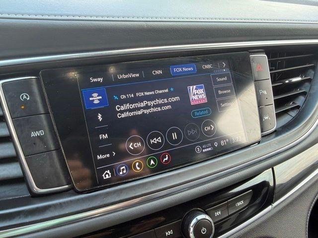 Buick Enclave  2022