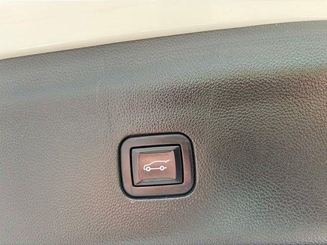 Buick Enclave  2022