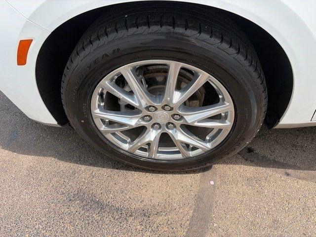 Buick Enclave  2022