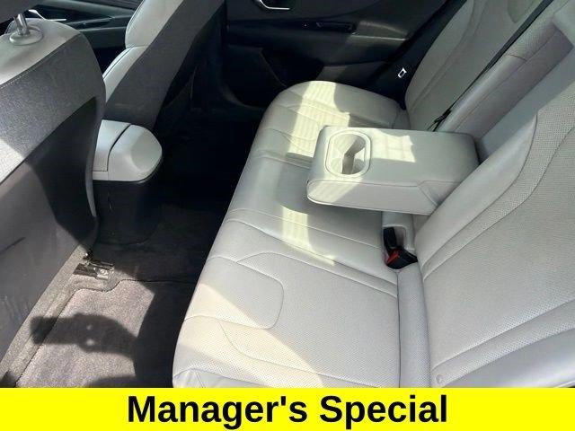 Hyundai Elantra Limited 2023