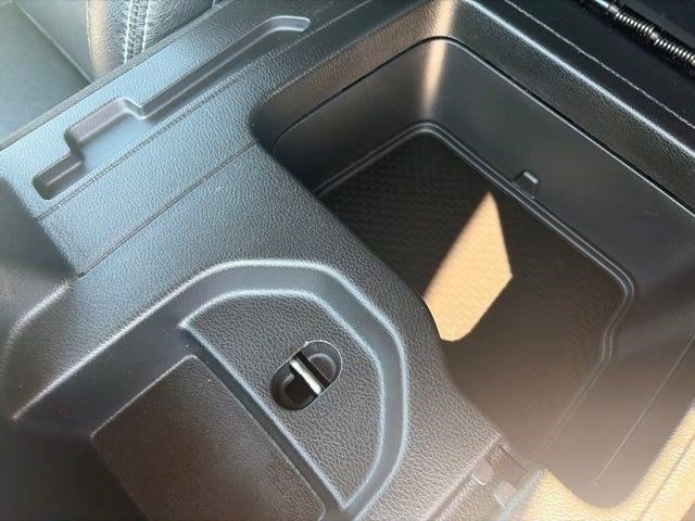 RAM 1500 Big Horn Quad Cab 4WD 2019