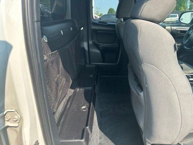 Toyota Tacoma SR5 Access Cab I4 6AT 2WD 2019