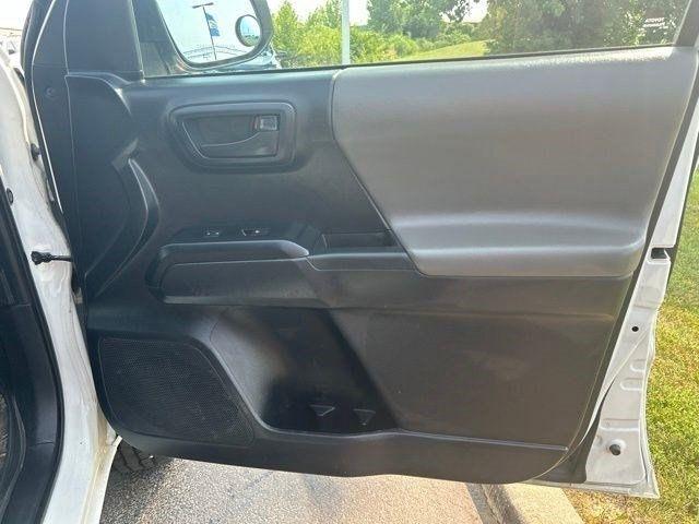 Toyota Tacoma SR5 Access Cab I4 6AT 2WD 2019