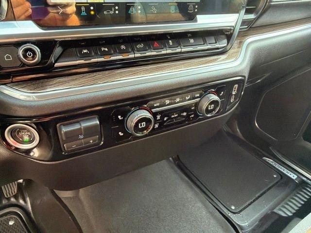 Chevrolet Silverado 1500 LT Crew Cab 4WD 2023