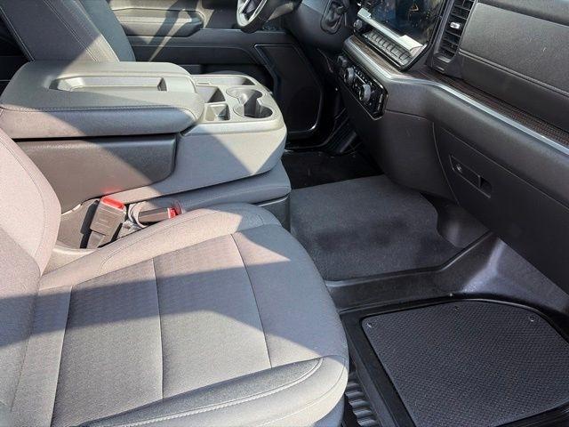 Chevrolet Silverado 1500 LT Crew Cab 4WD 2023