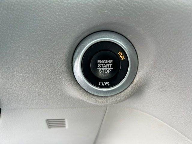 Chrysler Voyager LX 2023