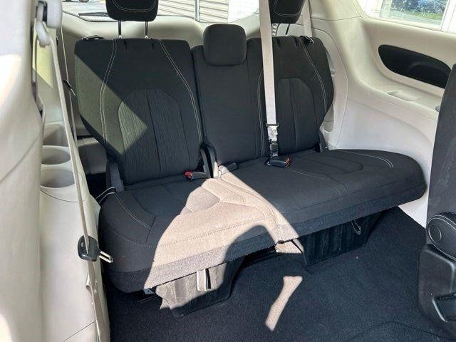 Chrysler Voyager LX 2023