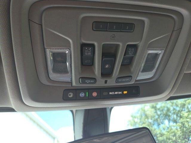 Chevrolet Silverado 1500 RST Crew Cab 4WD 2020