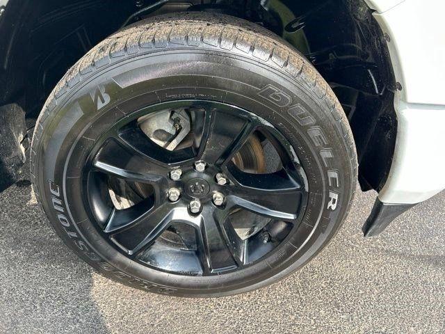 RAM 1500 Big Horn Crew Cab SWB 4WD 2021