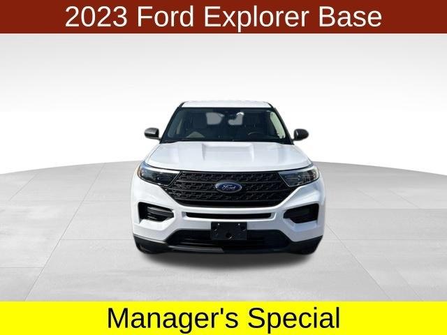 Ford Explorer Base AWD 2023