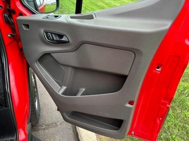 Ford Transit 350 Wagon Low Roof XL w/Sliding Pass. 148-in. WB 2024