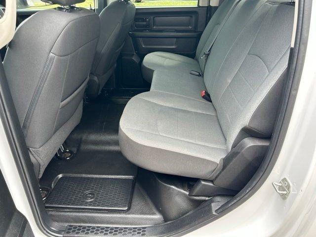 RAM 1500 Classic Tradesman 4x2 Crew Cab 6'4" Box 2023