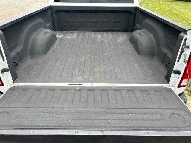 RAM 1500 Classic Tradesman 4x2 Crew Cab 6'4" Box 2023