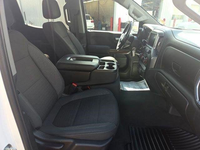 Chevrolet Silverado 1500 LT Crew Cab 4WD 2021