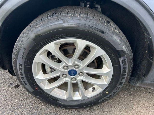 Ford Escape Hybrid SE AWD 2022