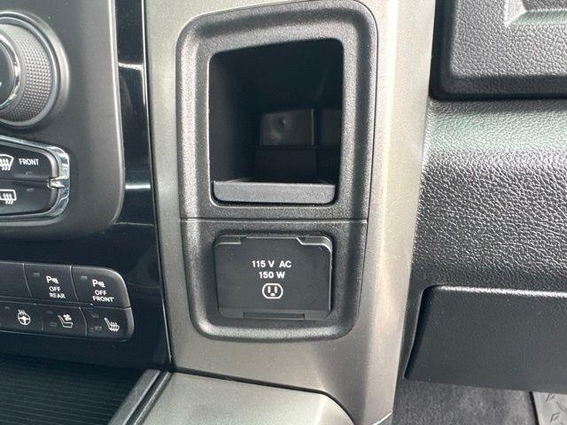 RAM 1500 Sport Crew Cab SWB 4WD 2018