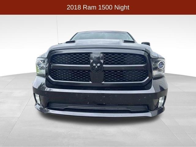 RAM 1500 Night 4x4 Crew Cab 5'7" Box 2018
