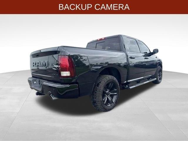 RAM 1500 Night 4x4 Crew Cab 5'7" Box 2018
