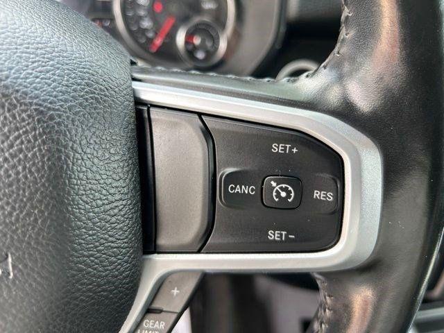 RAM 1500 Big Horn Crew Cab SWB 4WD 2022