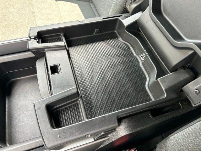 RAM 1500 Big Horn Crew Cab SWB 4WD 2022