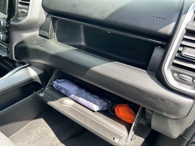 RAM 1500 Big Horn Crew Cab SWB 4WD 2022