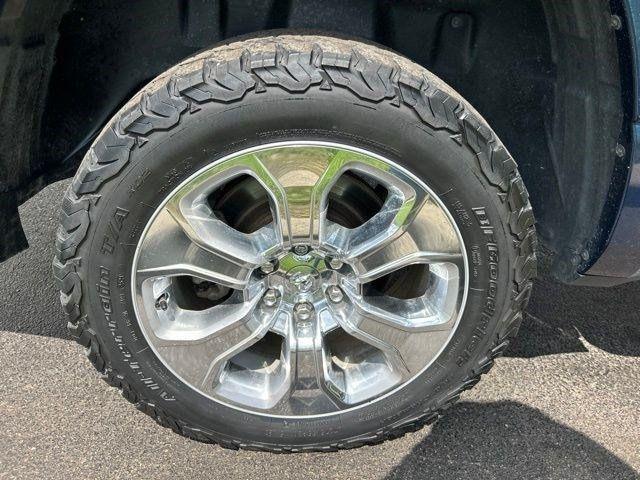 RAM 1500 Big Horn Crew Cab SWB 4WD 2022