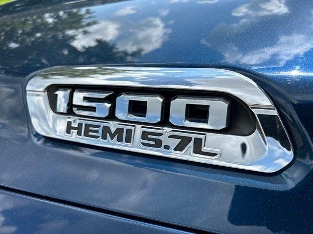 RAM 1500 Big Horn Crew Cab SWB 4WD 2022