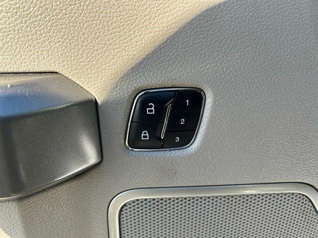 Ford F-150 4WD SuperCrew 145" Limited 2019