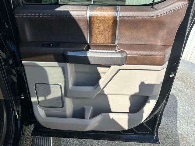 Ford F-150 4WD SuperCrew 145" Limited 2019