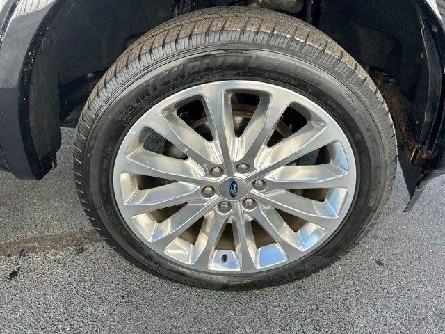Ford F-150 4WD SuperCrew 145" Limited 2019