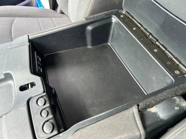 RAM 1500 Classic Express 4x4 Crew Cab 5'7" Box 2019