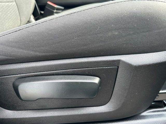 RAM 1500 Classic Express 4x4 Crew Cab 5'7" Box 2019