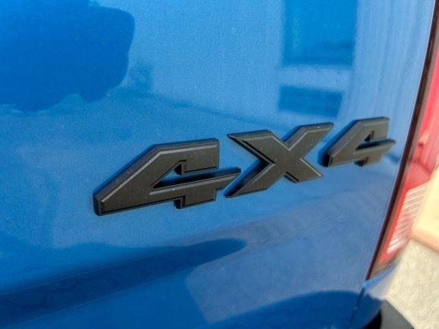 RAM 1500 Classic Express 4x4 Crew Cab 5'7" Box 2019