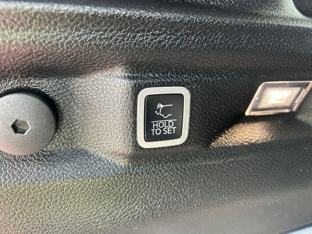Jeep Grand Cherokee Limited 4WD 2021