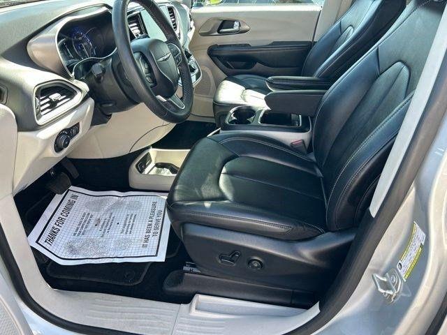 Chrysler Pacifica Touring L 2024