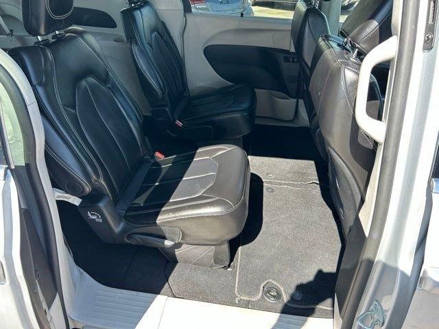Chrysler Pacifica Touring L 2024