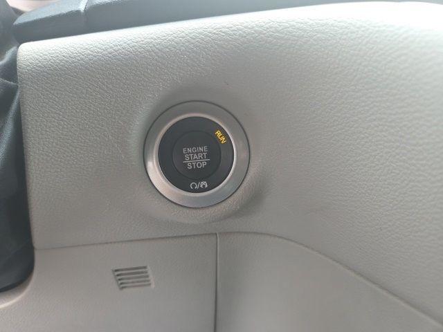 Chrysler Voyager LX 2024