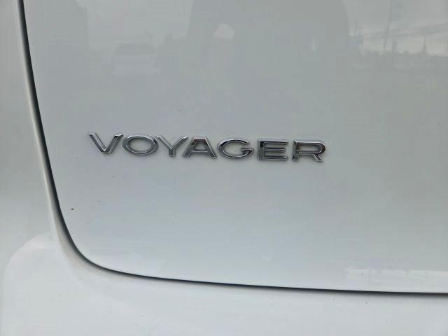 Chrysler Voyager LX 2024