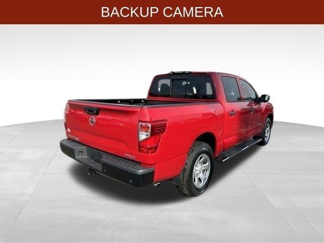 Nissan Titan S Crew Cab 4WD 2021