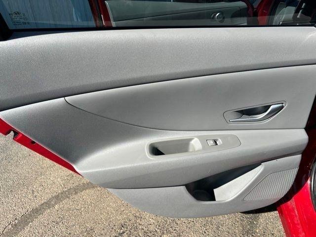 Hyundai Elantra SEL 2023