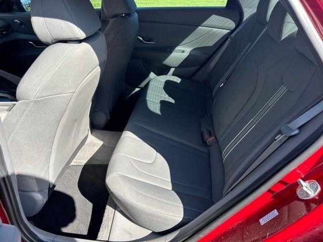 Hyundai Elantra SEL 2023