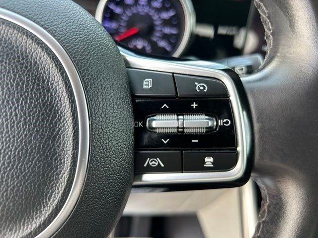 Kia Carnival EX 2024