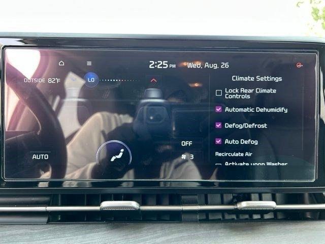 Kia Carnival EX 2024
