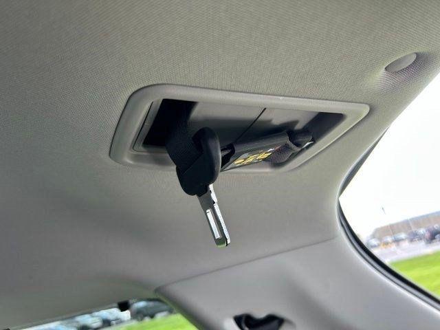 Kia Carnival EX 2024