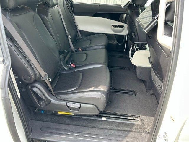 Kia Carnival EX 2024